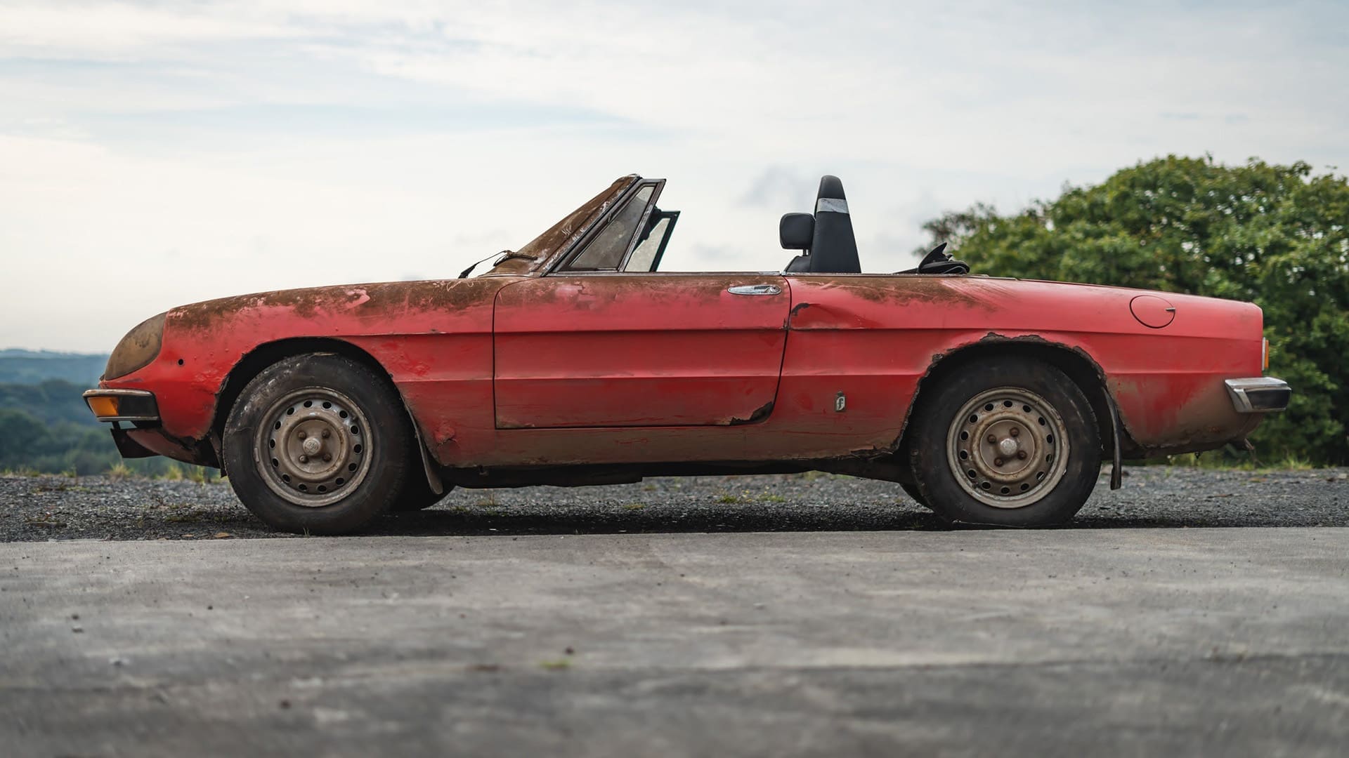 Alfa Romeo 2000 Spider Veloce restoration